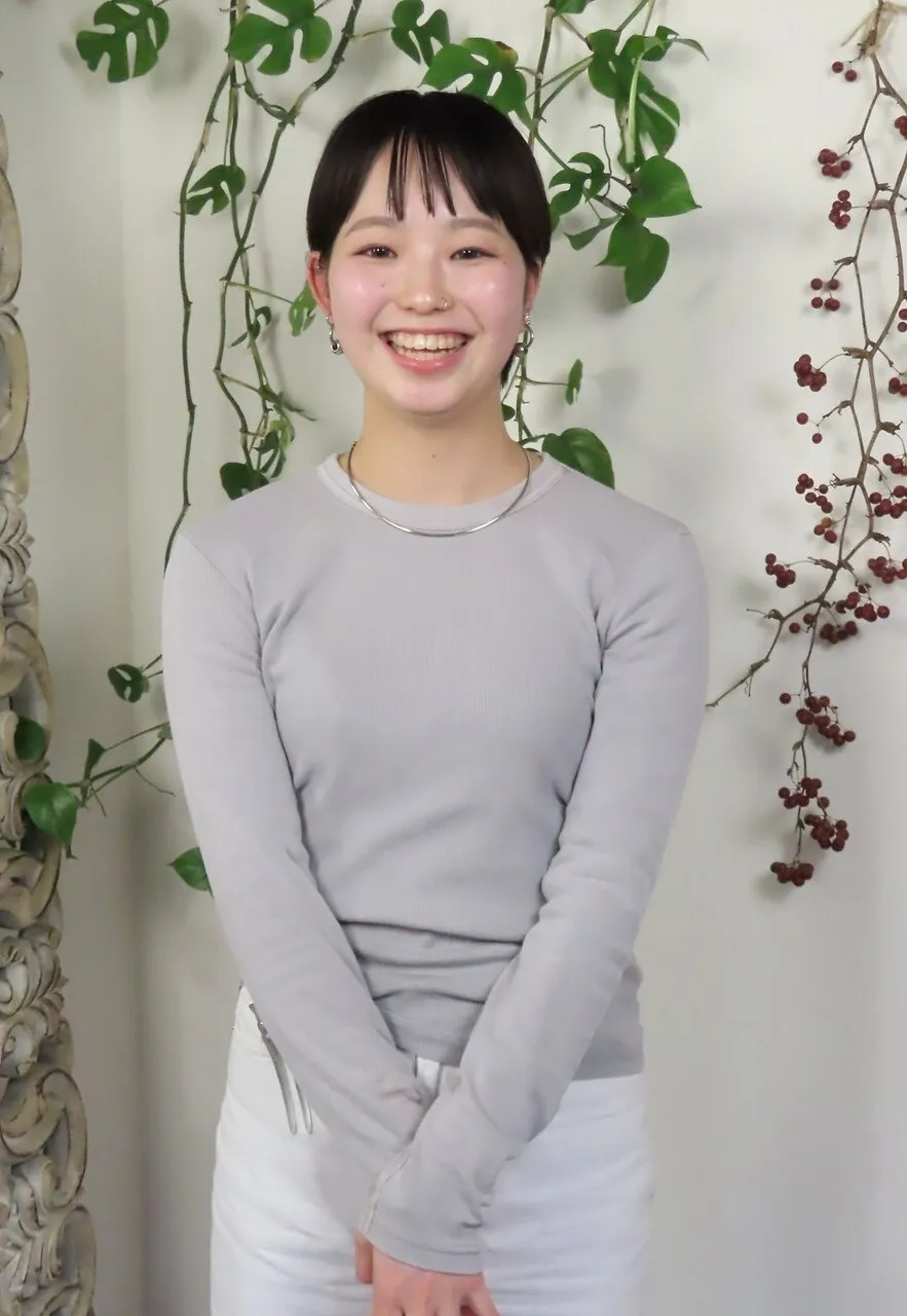 見澤 優音