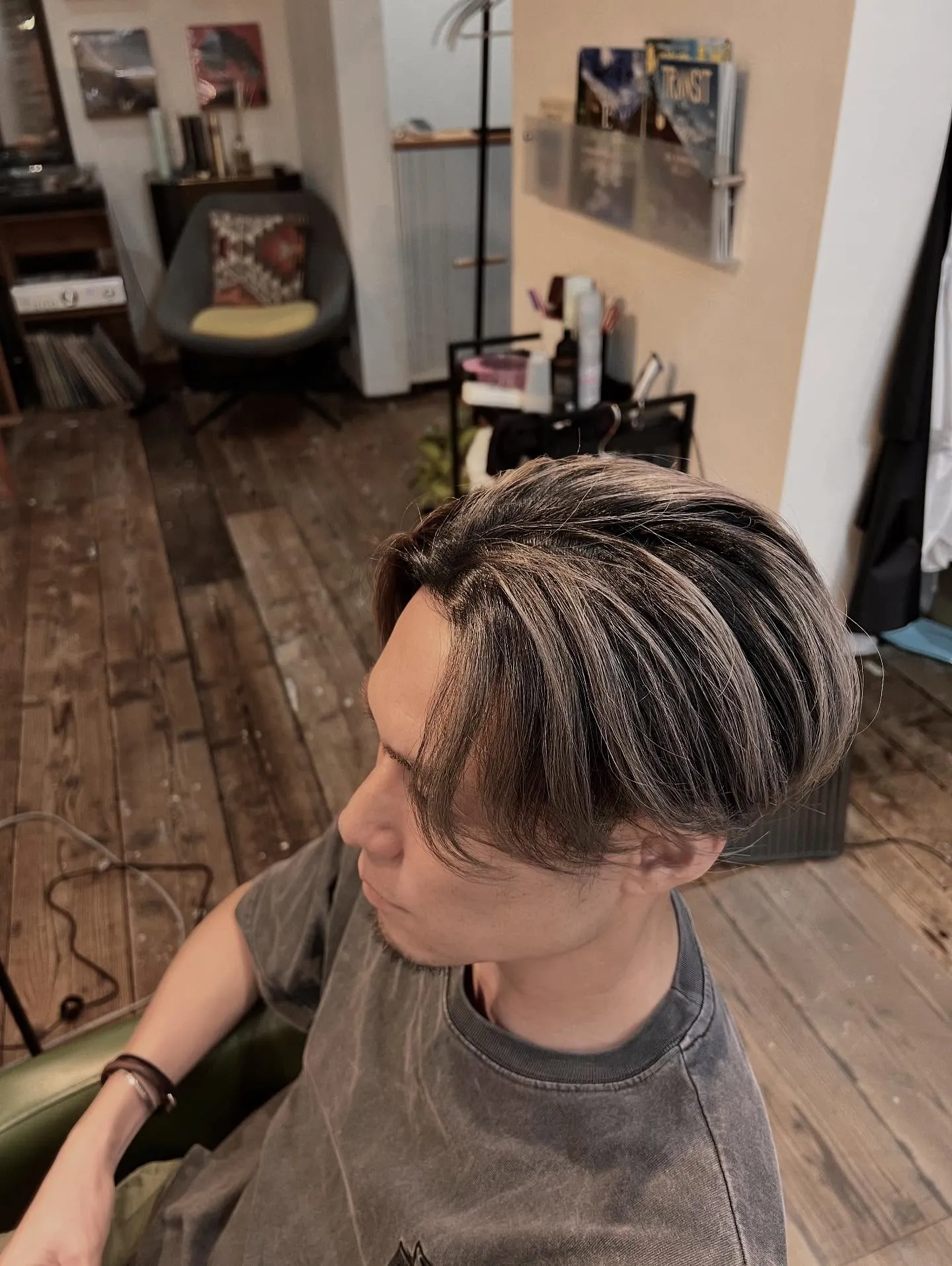 男性少し遊びのあるヘアスタイル🐾