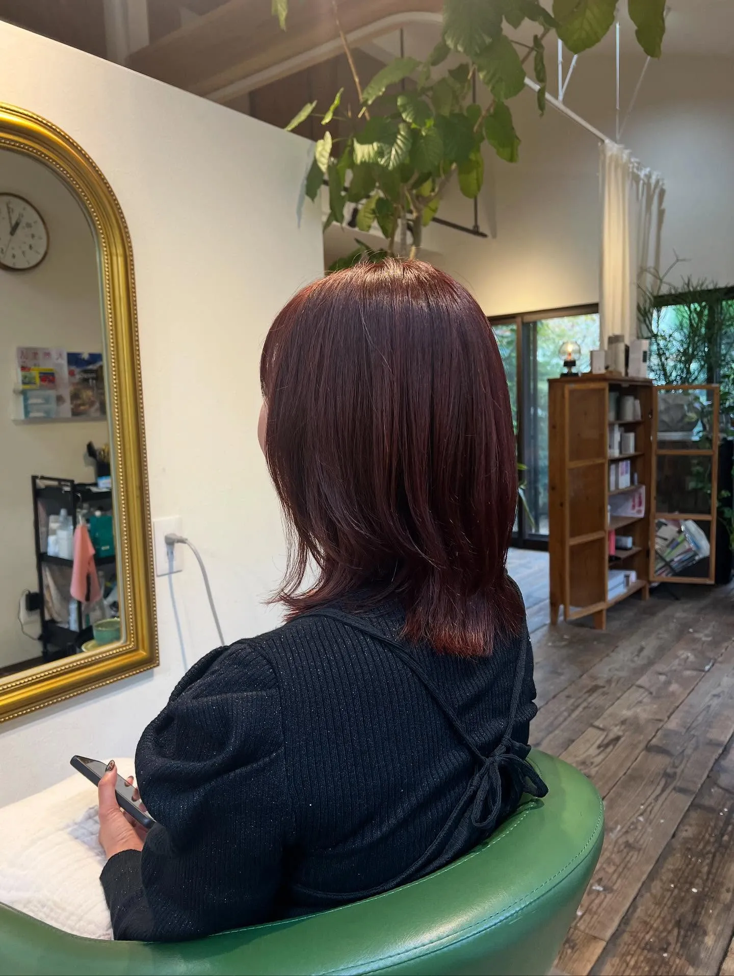 秋カラーは、少し赤みのあるカラーが人気です☺️🍂