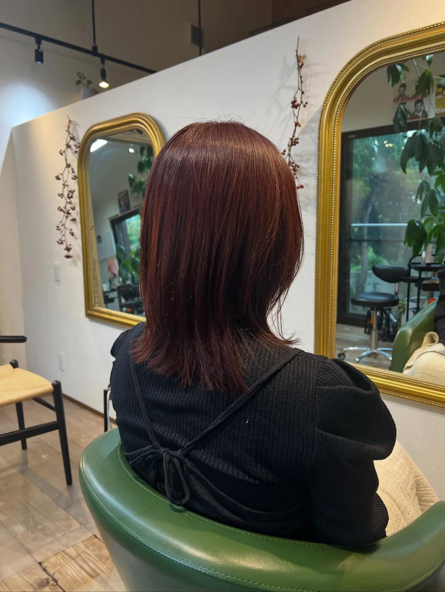 秋カラーは、少し赤みのあるカラーが人気です☺️🍂